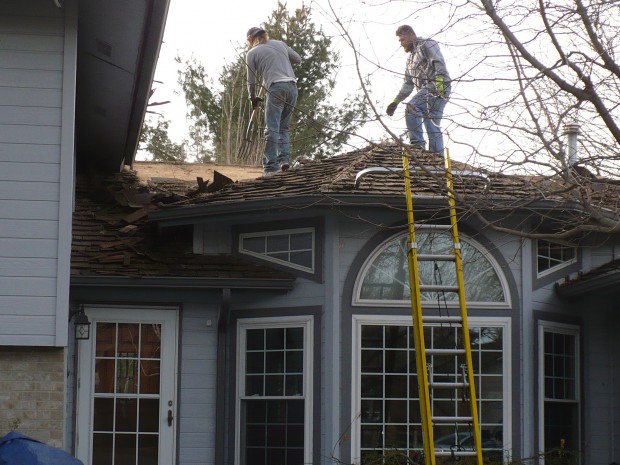Roofers In Action